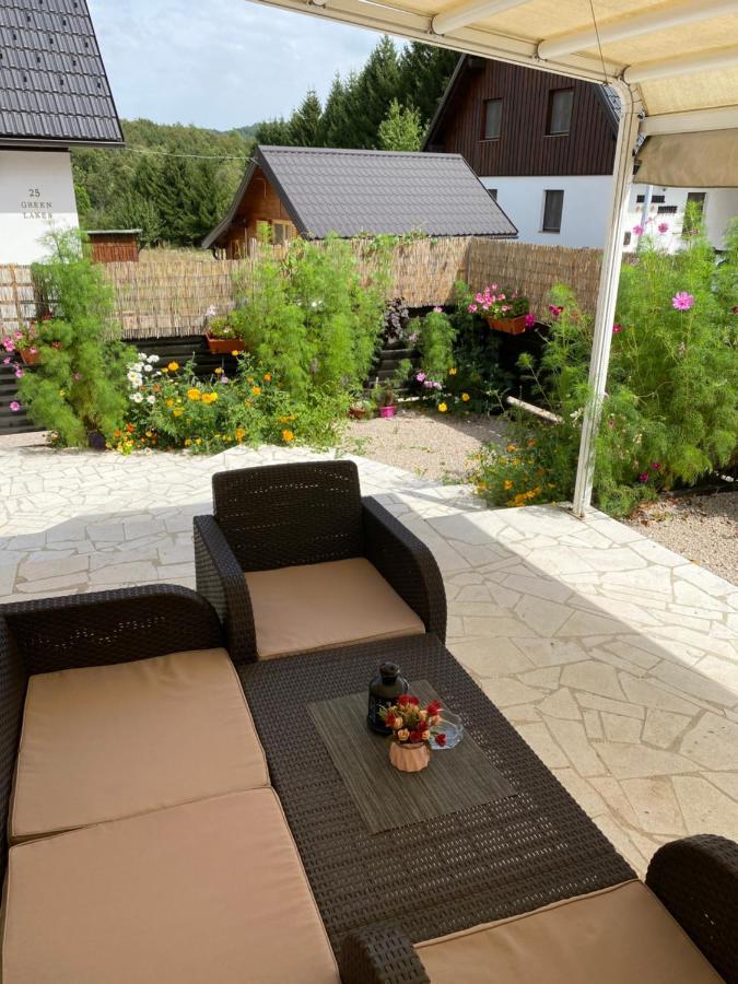 Bed and Breakfast Millenium House 1 Jezerce Exterior foto